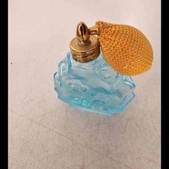 Vintage azure blue perfume bottle with an atomizer - Picture 1 of 7